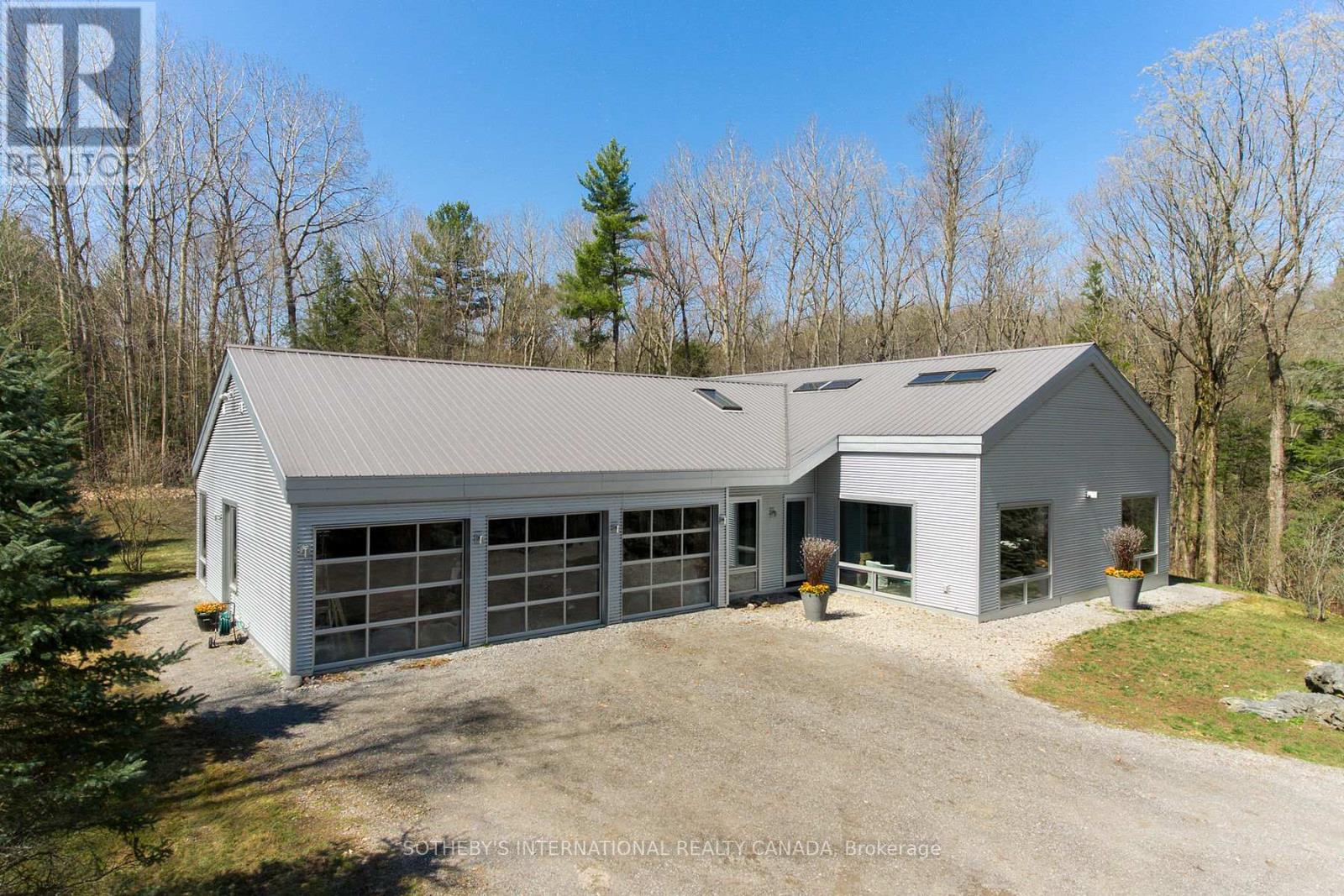 4556 Eagleson Line, Cavan Monaghan (Cavan-Monaghan), Ontario  L0A 1G0 - Photo 40 - X12299944