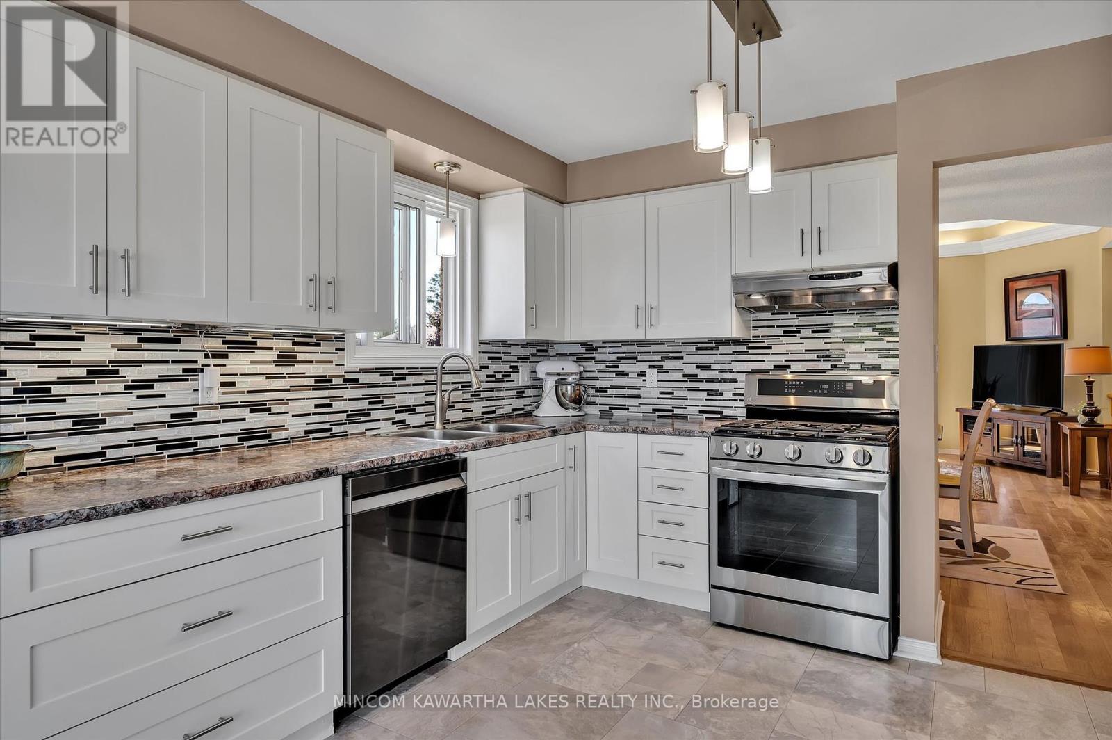 1338 Wildlark Drive, Peterborough West (North), Ontario  K9K 2J4 - Photo 12 - X12300210