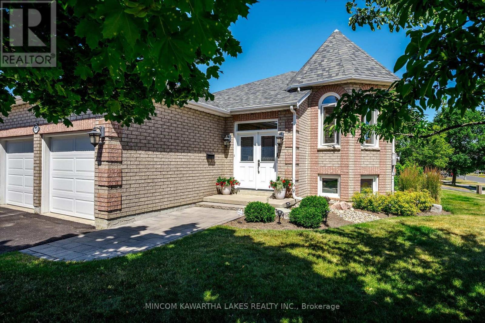 1338 Wildlark Drive, Peterborough West (North), Ontario  K9K 2J4 - Photo 2 - X12300210