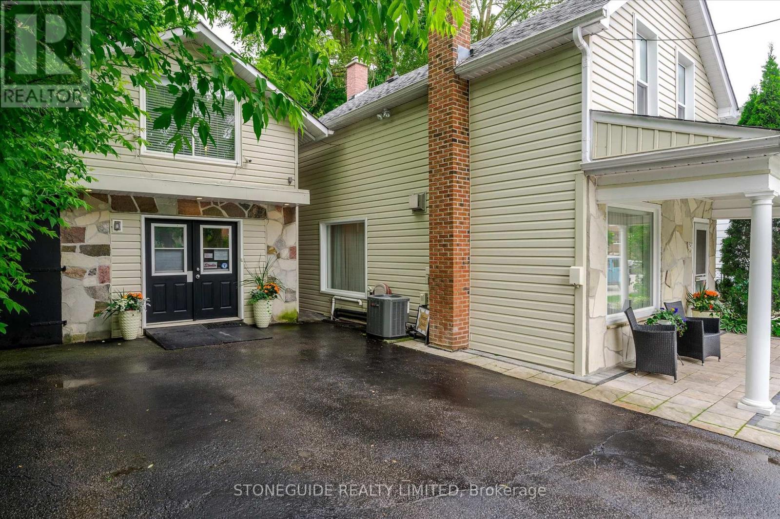 165 Edinburgh Street, Peterborough Central (North), Ontario  K9H 3E3 - Photo 20 - X12300243