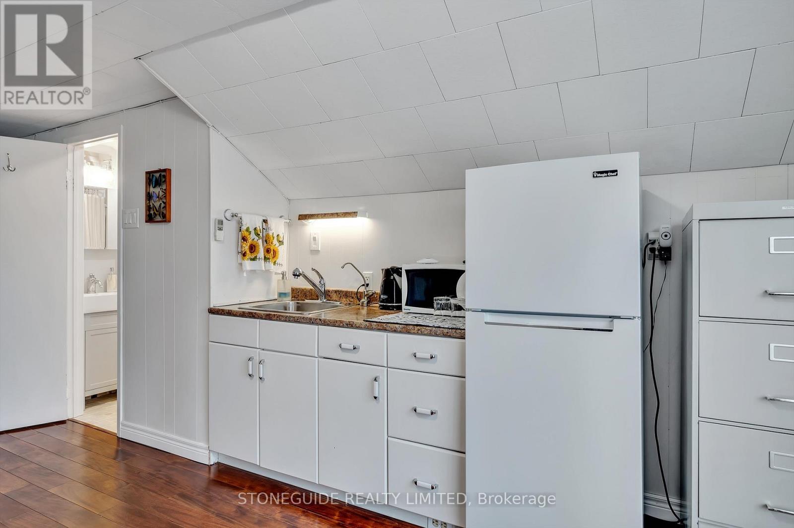 165 Edinburgh Street, Peterborough Central (North), Ontario  K9H 3E3 - Photo 28 - X12300243