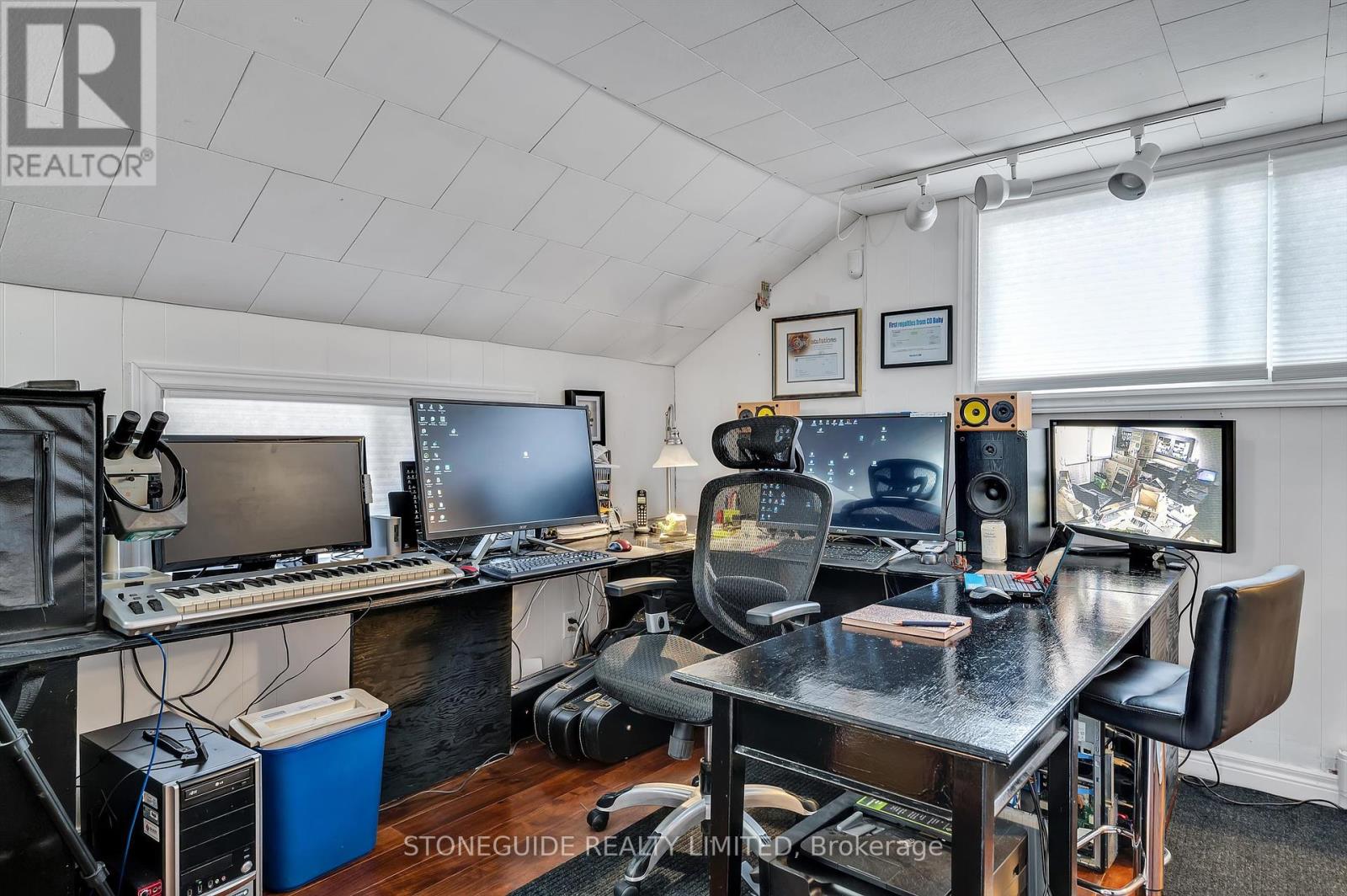 165 Edinburgh Street, Peterborough Central (North), Ontario  K9H 3E3 - Photo 30 - X12300243