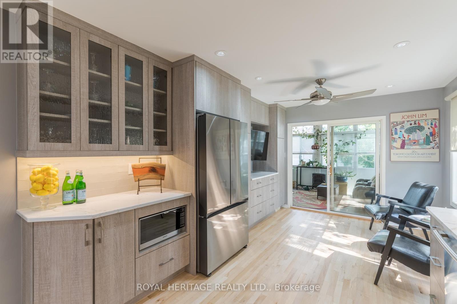 1943 Cherryhill Road, Peterborough West (Central), Ontario  K9K 2K5 - Photo 14 - X12301579