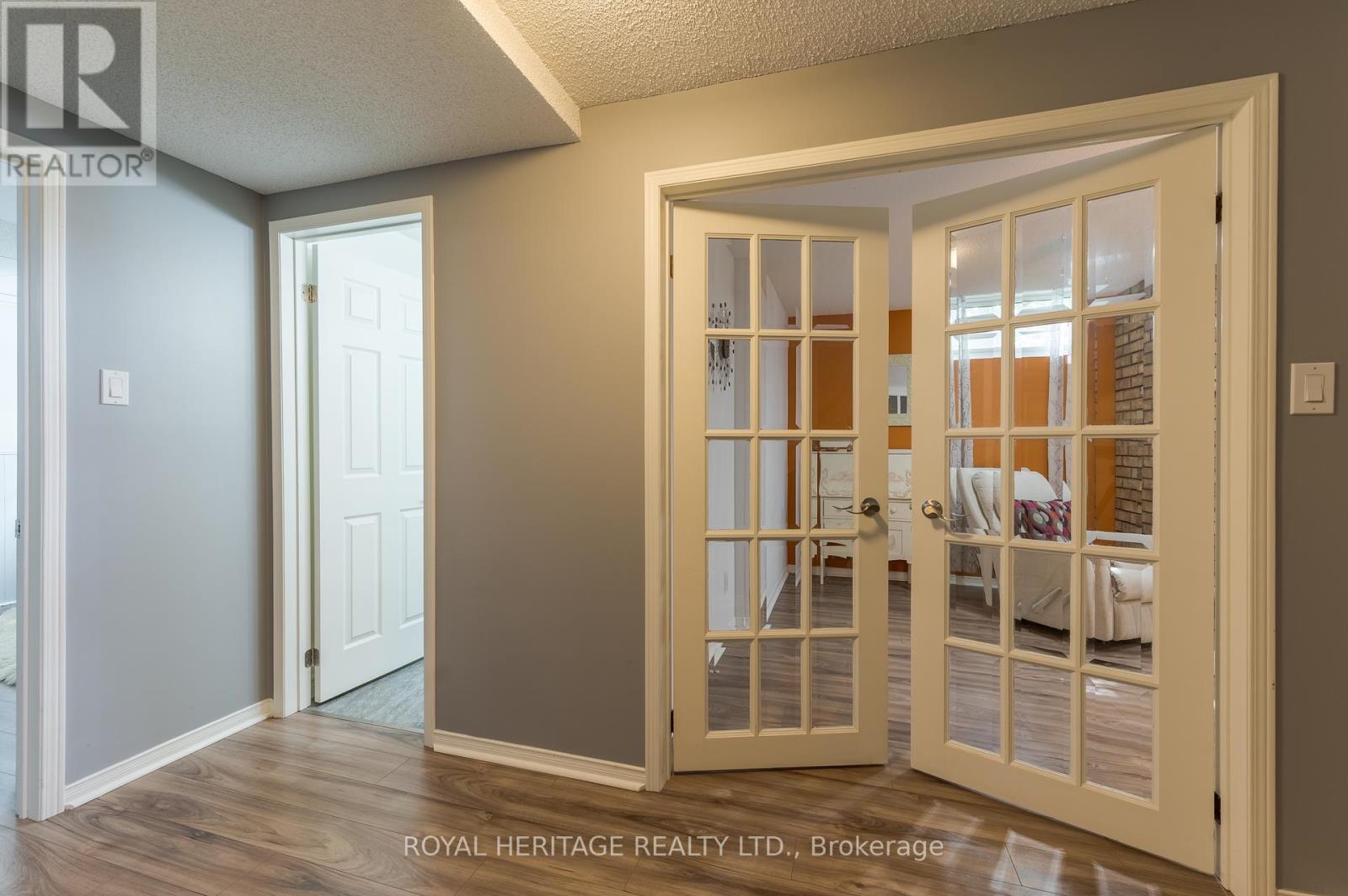 1943 Cherryhill Road, Peterborough West (Central), Ontario  K9K 2K5 - Photo 30 - X12301579