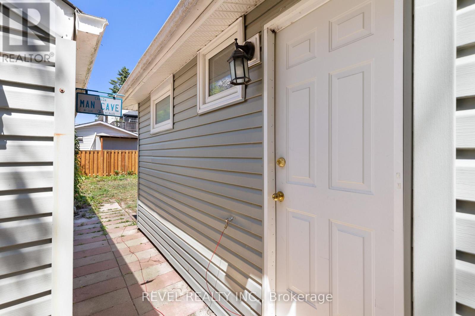 224 Ardmore Avenue, Kawartha Lakes (Lindsay), Ontario  K9V 2T5 - Photo 32 - X12301667