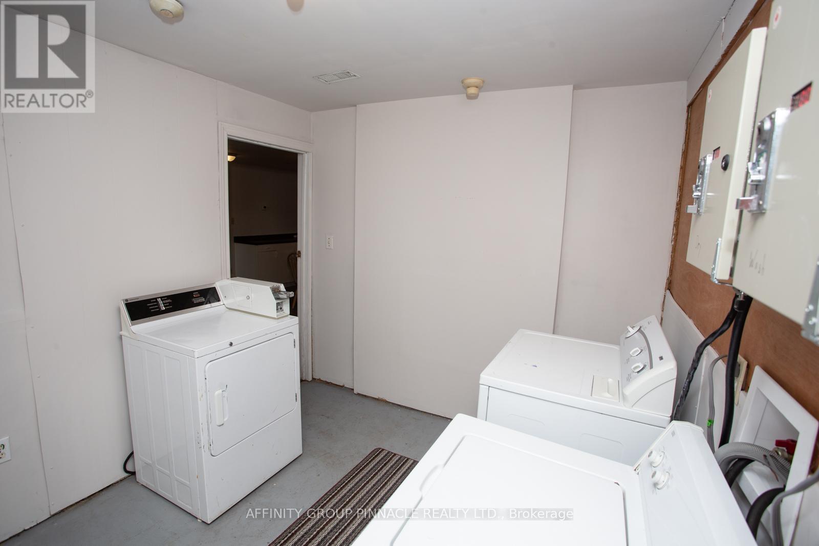 103 Durham Street W, Kawartha Lakes (Lindsay), Ontario  K9V 2R2 - Photo 16 - X12301741