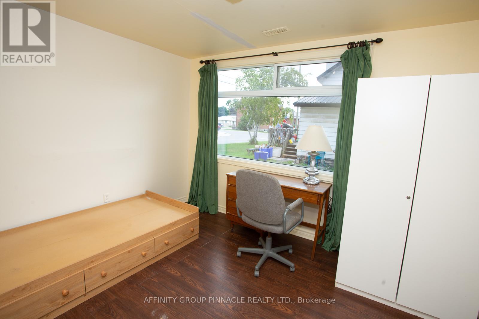 103 Durham Street W, Kawartha Lakes (Lindsay), Ontario  K9V 2R2 - Photo 19 - X12301741