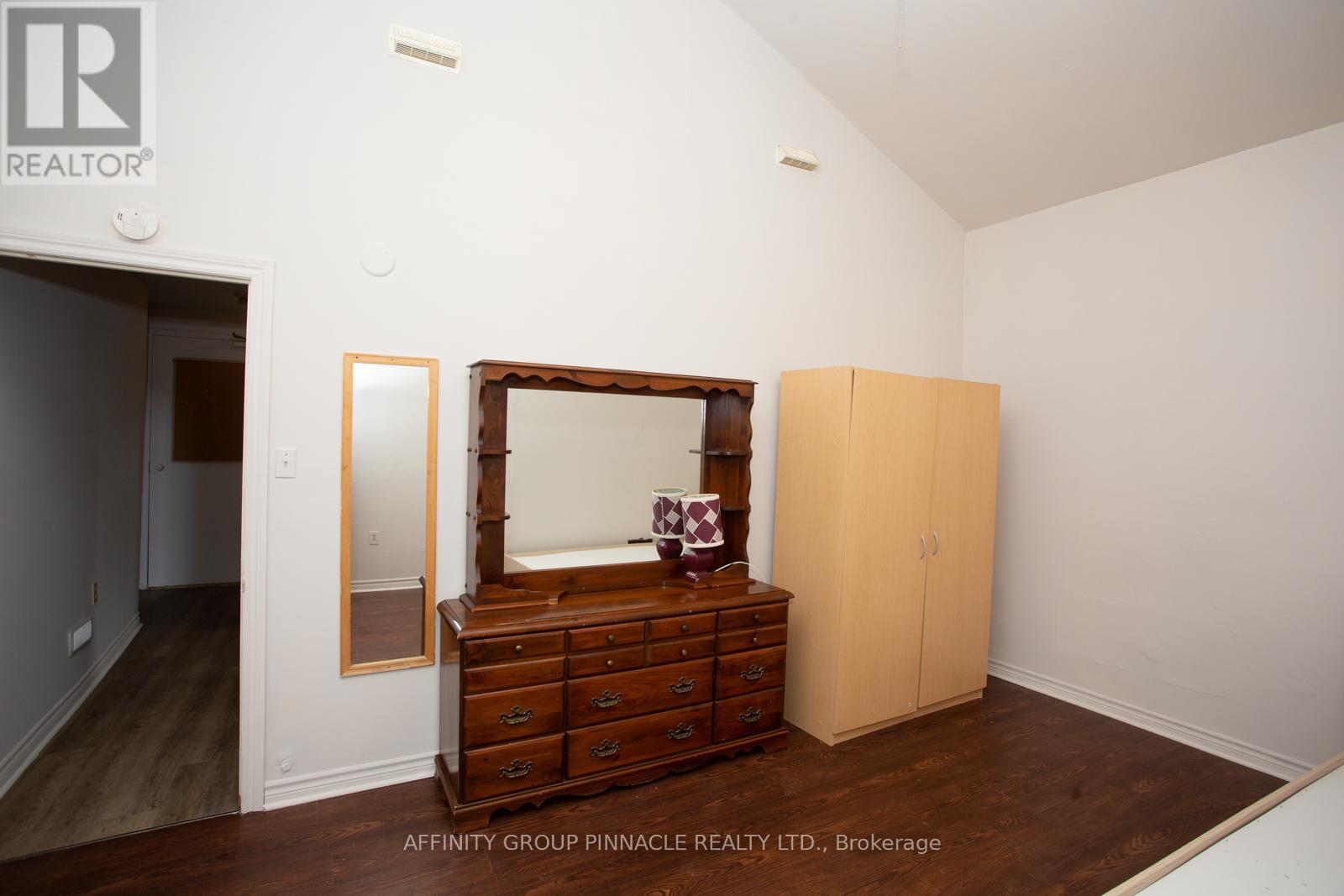 103 Durham Street W, Kawartha Lakes (Lindsay), Ontario  K9V 2R2 - Photo 26 - X12301741