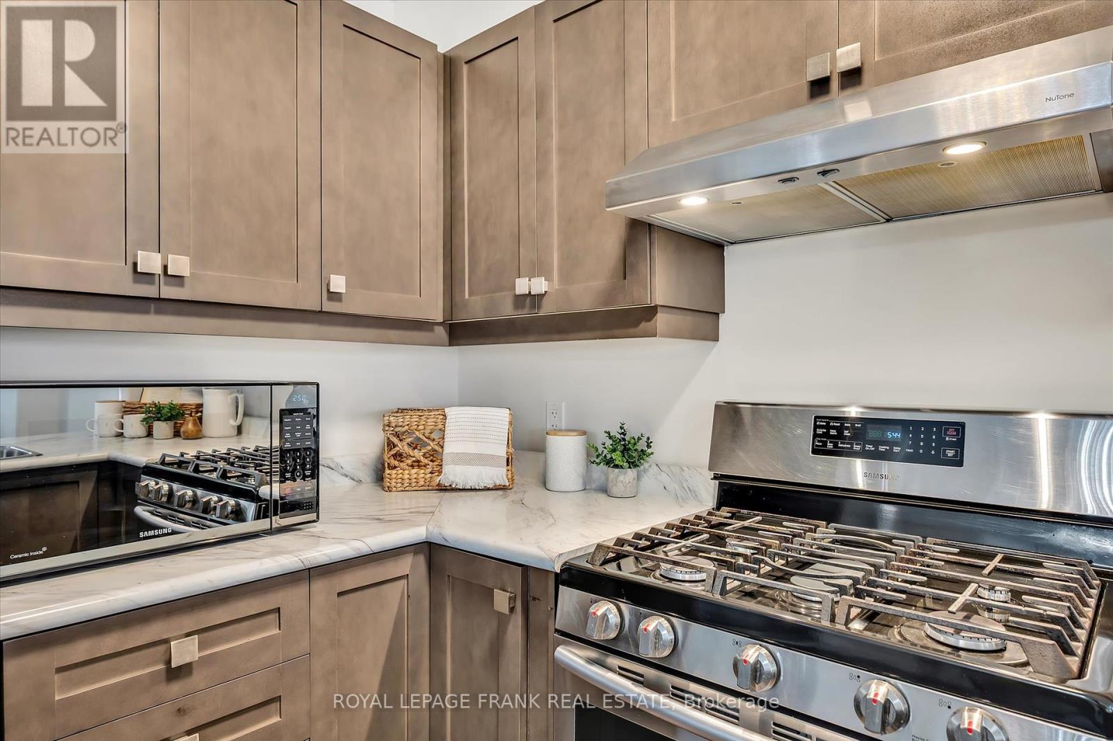 562 Grange Way, Peterborough North (North), Ontario  K9H 0G5 - Photo 11 - X12301812