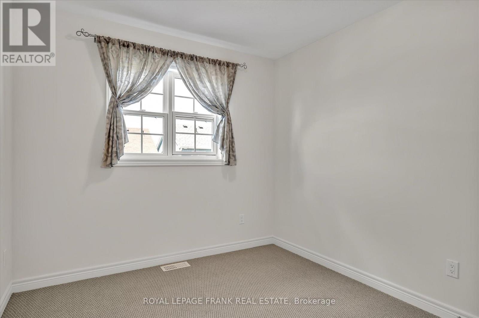 562 Grange Way, Peterborough North (North), Ontario  K9H 0G5 - Photo 32 - X12301812