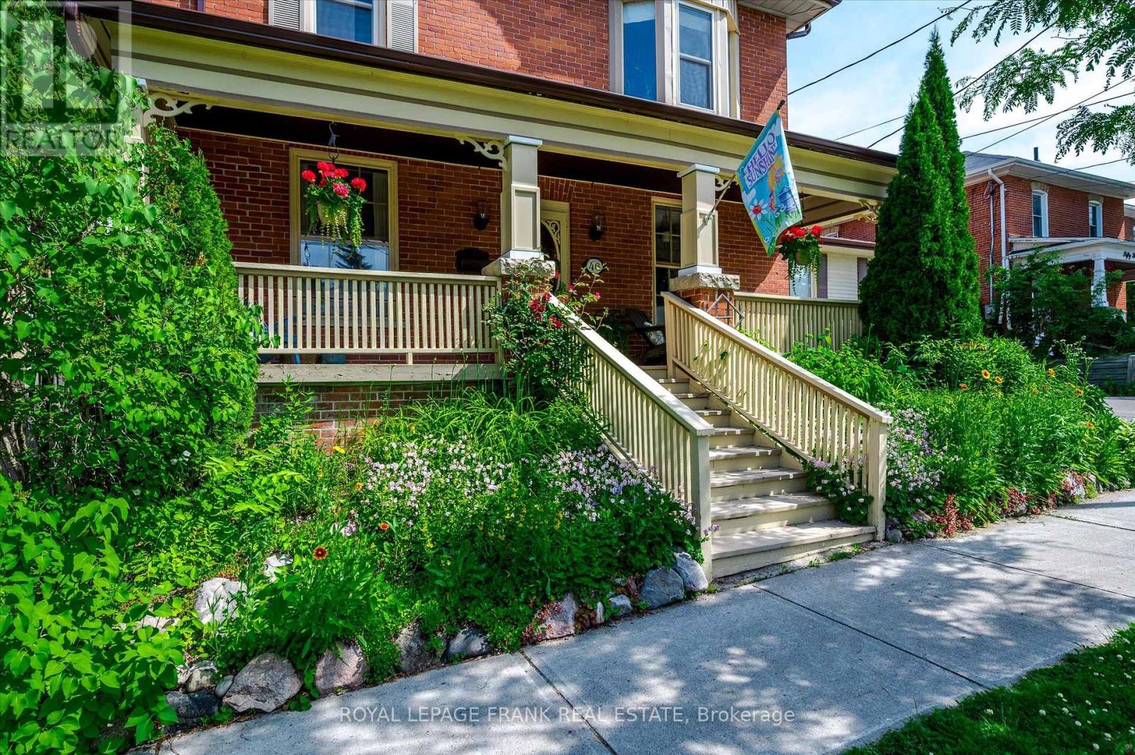 46 Sophia Street, Peterborough East (Central), Ontario  K9H 1E1 - Photo 2 - X12302066