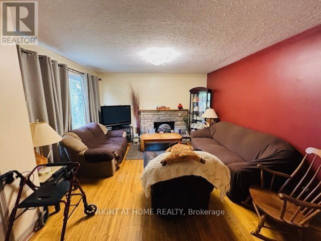 1649 Whittington Drive, Peterborough West (South), Ontario  K9J 6X6 - Photo 13 - X12302443
