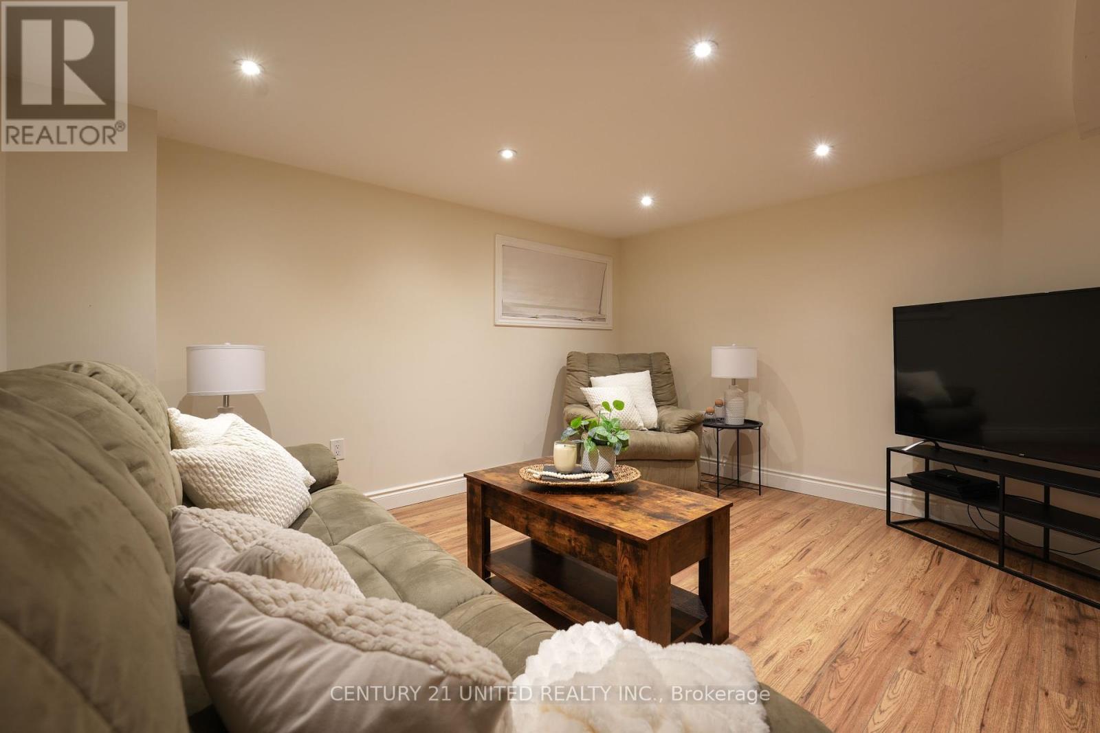 569 Westman Avenue, Peterborough West (South), Ontario  K9K 2H3 - Photo 26 - X12302962