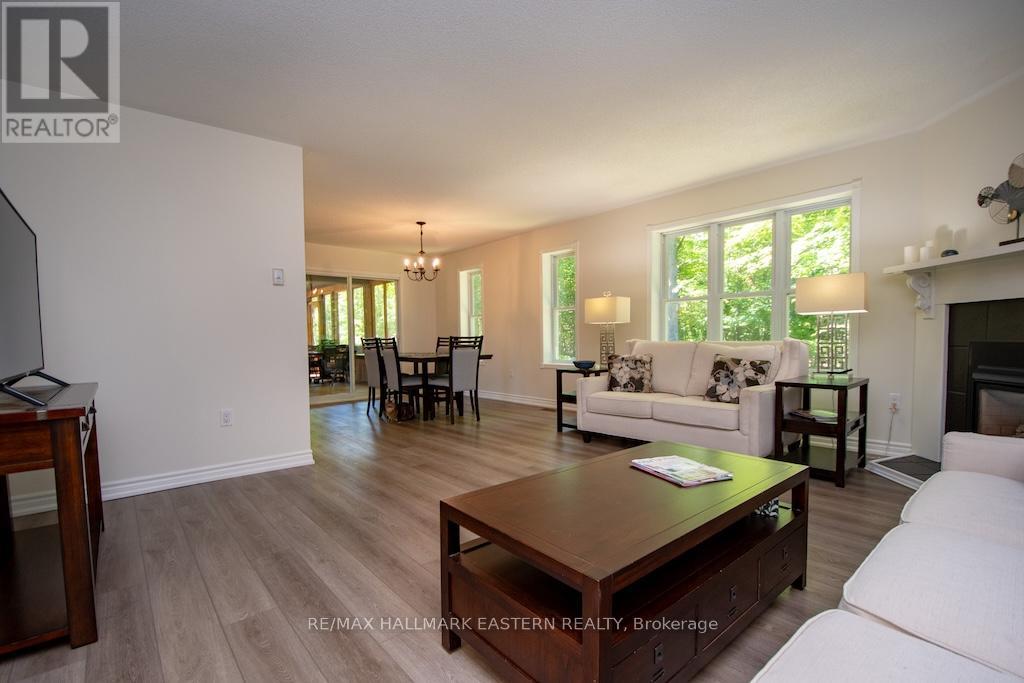 845 Lakehurst Road, Trent Lakes, Ontario  K9J 6X2 - Photo 9 - X12303103