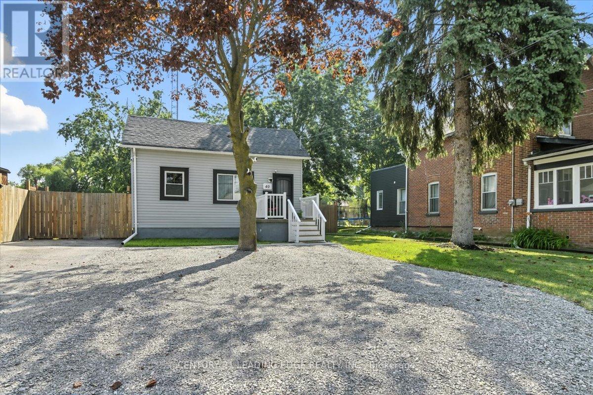 40 St Patrick Street, Kawartha Lakes (Lindsay), Ontario  K9V 1R2 - Photo 3 - X12303109