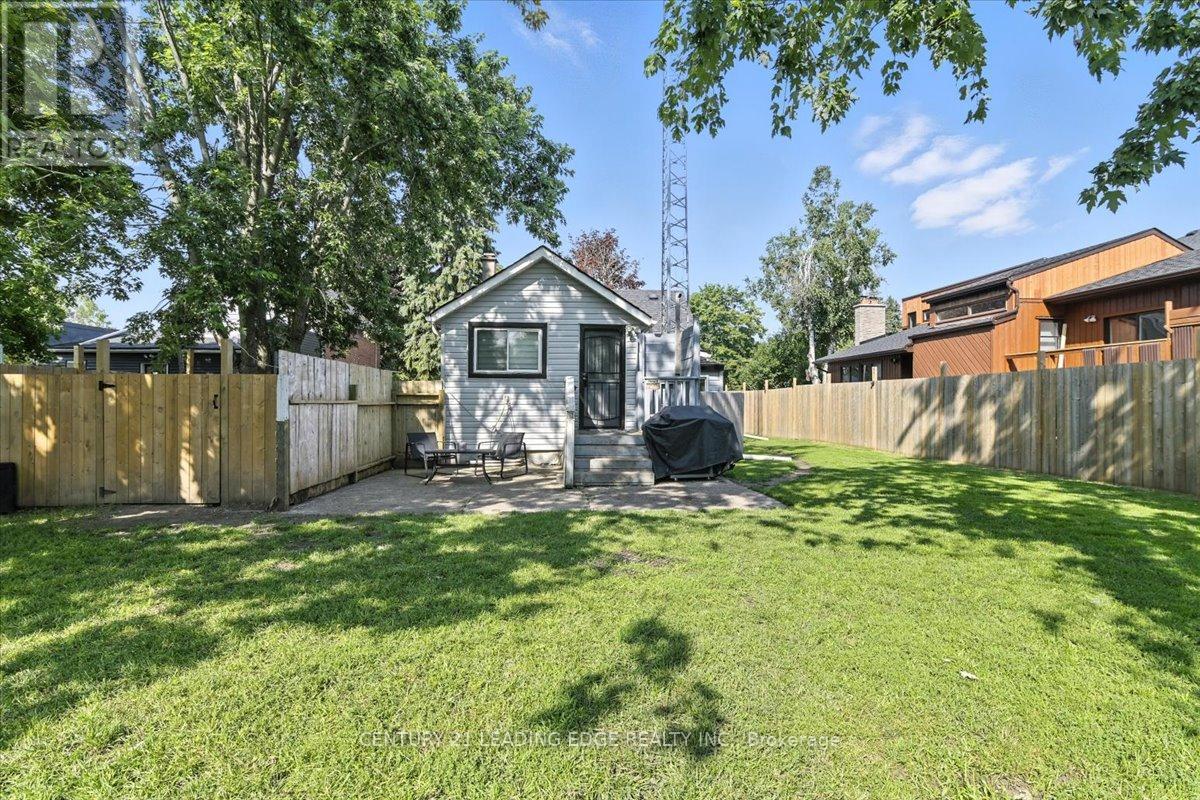 40 St Patrick Street, Kawartha Lakes (Lindsay), Ontario  K9V 1R2 - Photo 39 - X12303109