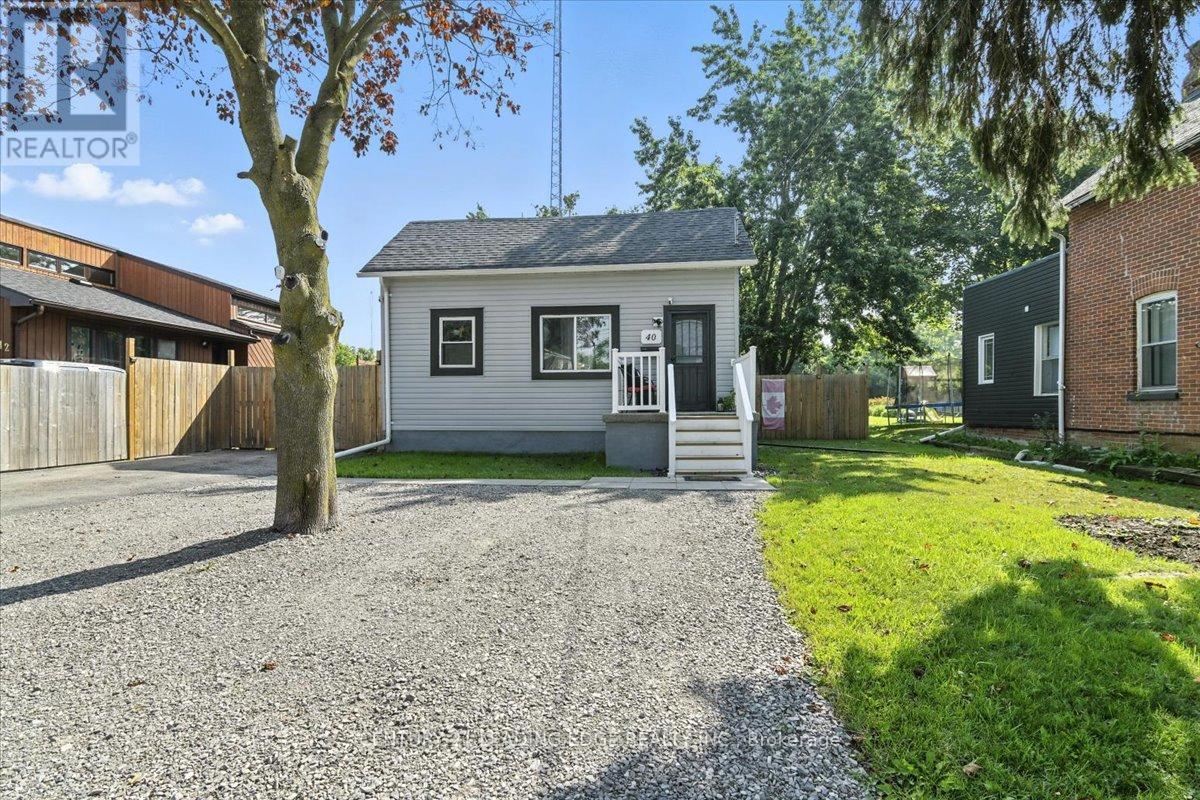 40 St Patrick Street, Kawartha Lakes (Lindsay), Ontario  K9V 1R2 - Photo 4 - X12303109