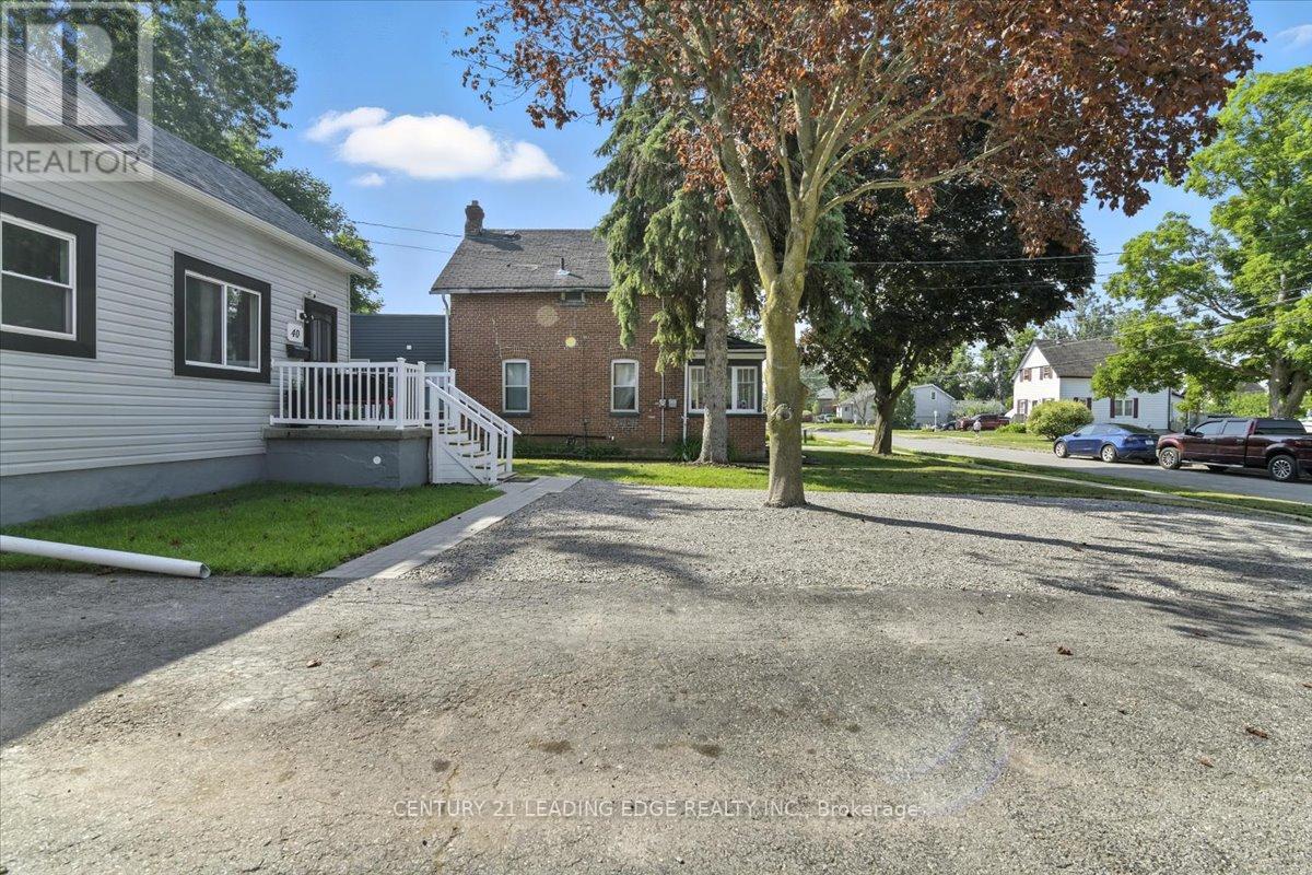 40 St Patrick Street, Kawartha Lakes (Lindsay), Ontario  K9V 1R2 - Photo 6 - X12303109