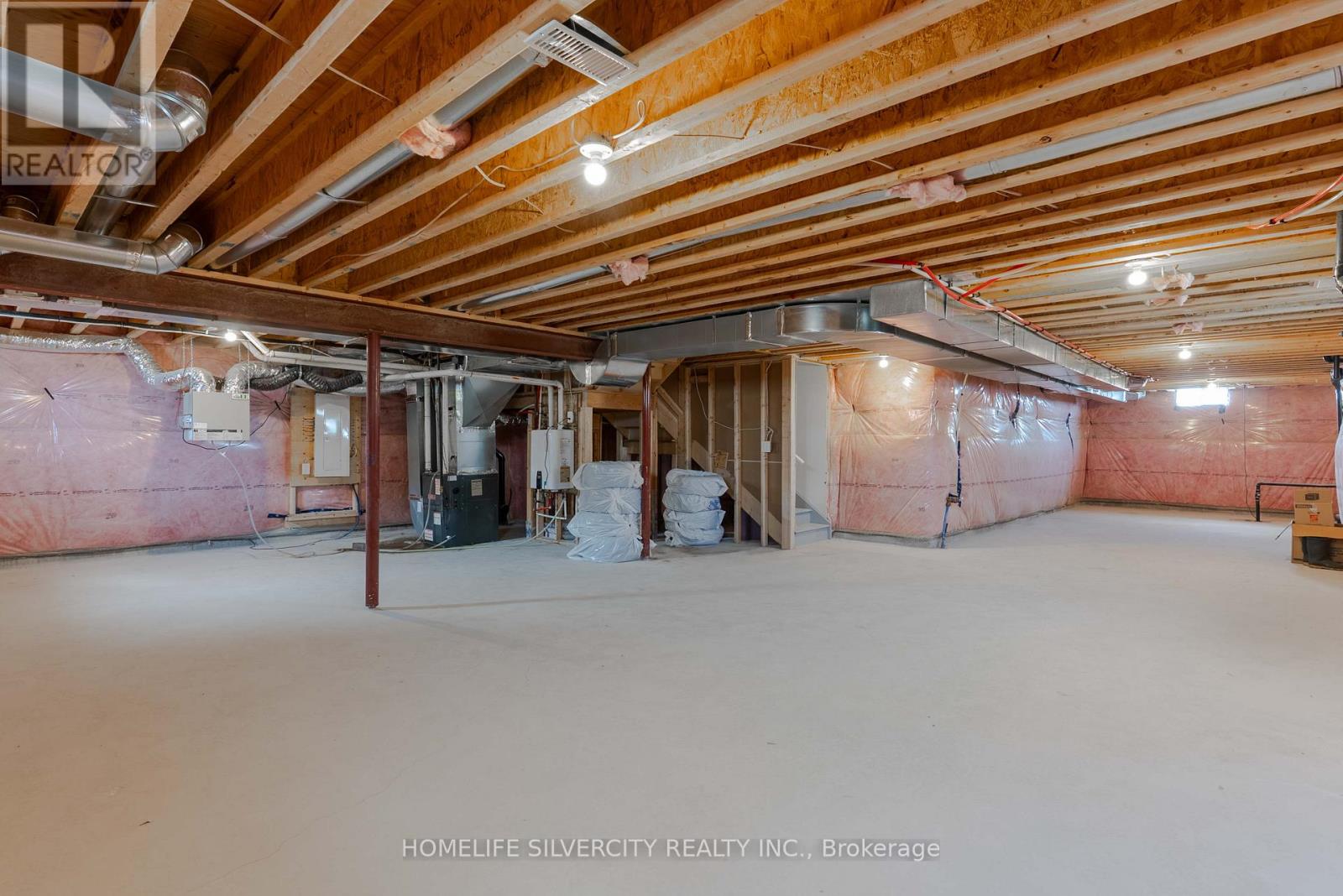 34 Mckay Avenue, Kawartha Lakes (Lindsay), Ontario  K9V 0R2 - Photo 46 - X12303118