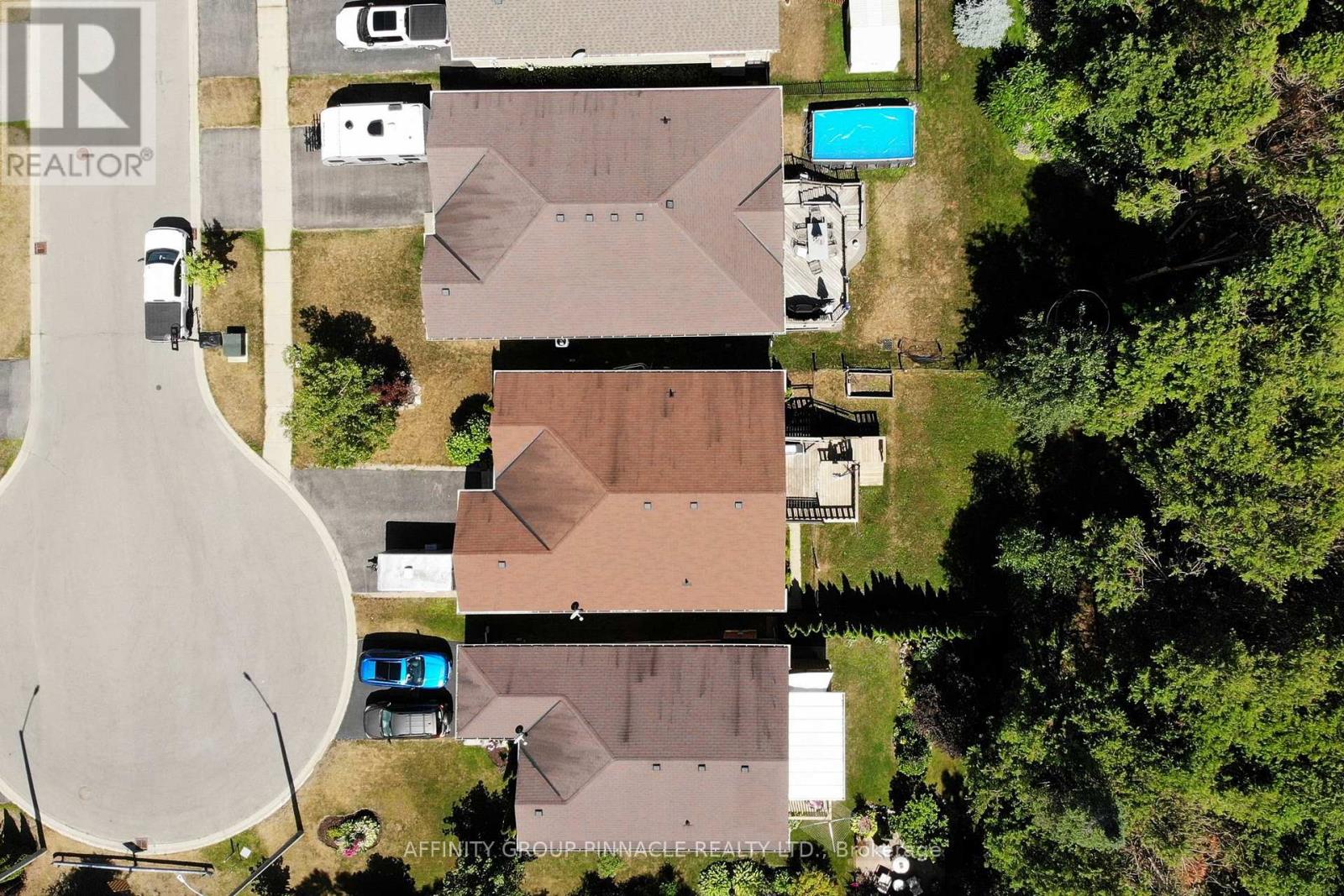 103 Cook Street, Kawartha Lakes (Lindsay), Ontario  K9V 0K8 - Photo 7 - X12303319