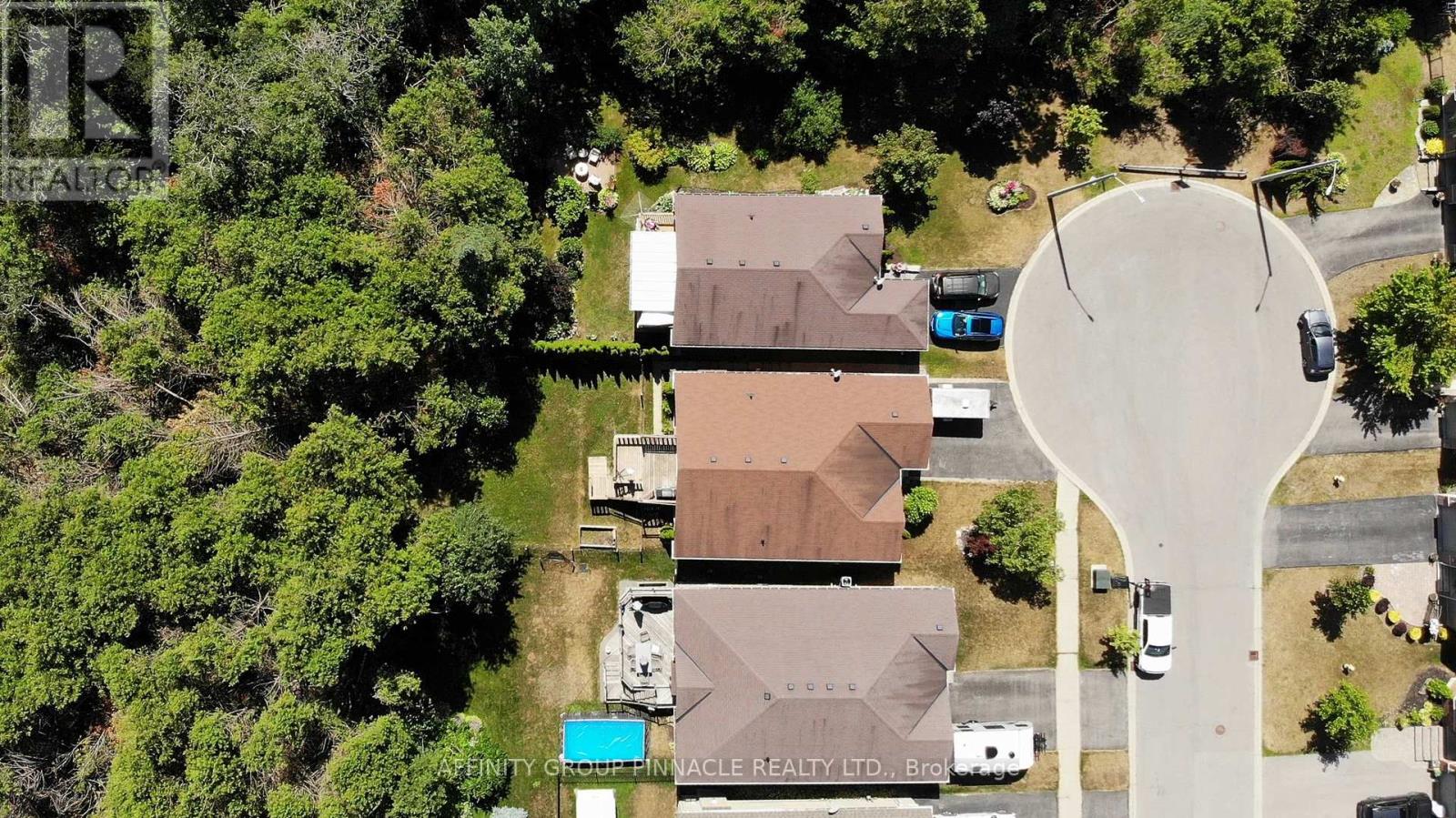 103 Cook Street, Kawartha Lakes (Lindsay), Ontario  K9V 0K8 - Photo 8 - X12303319