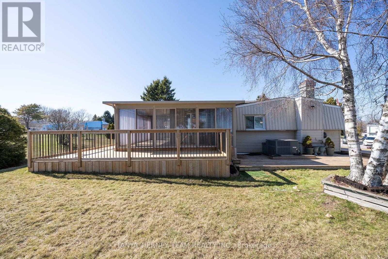 3 Bluffs Road, Clarington (Bowmanville), Ontario  L1B 1A3 - Photo 38 - E12303234