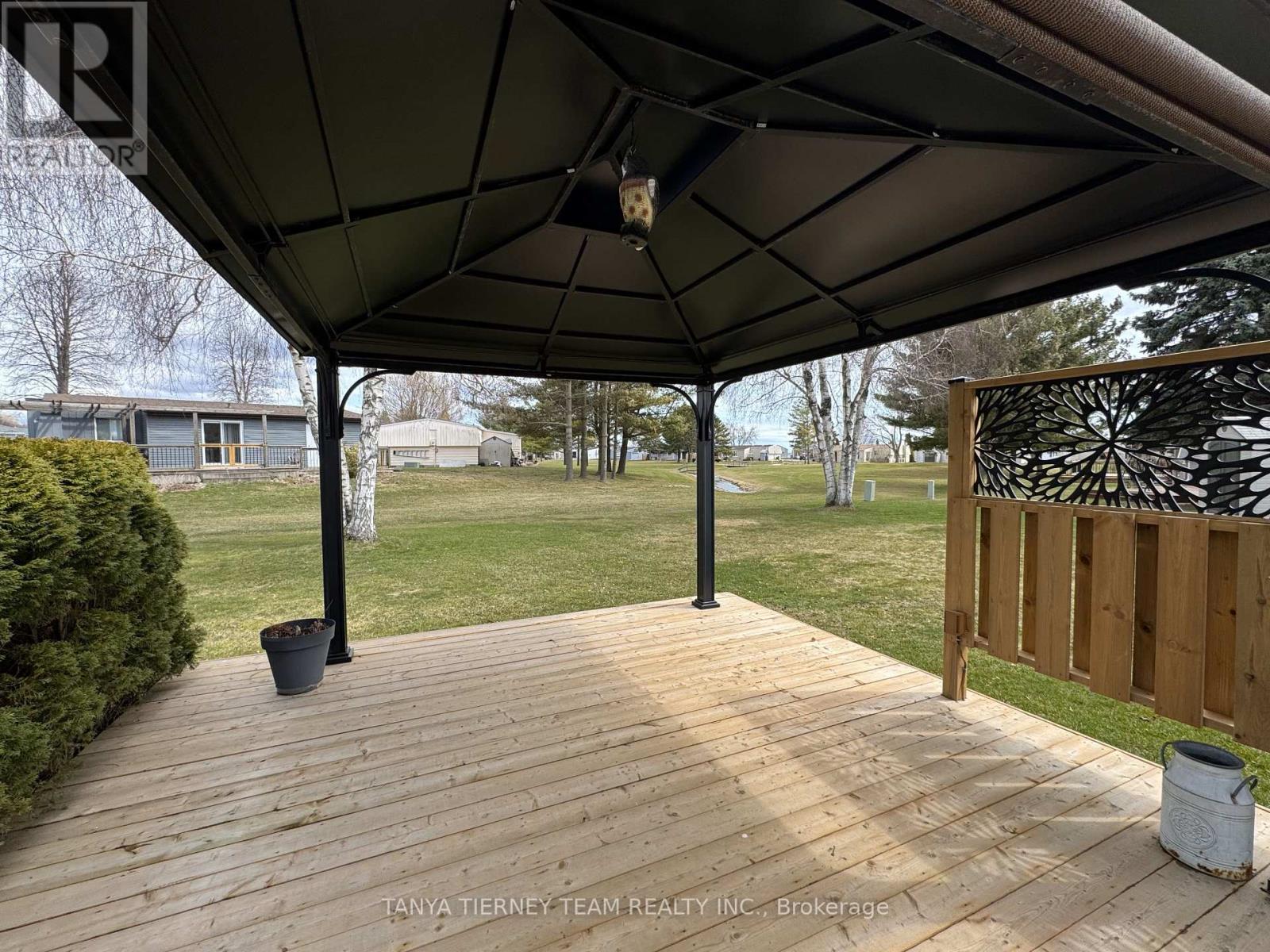 6 The Cove Road, Clarington (Newcastle), Ontario  L1B 1B9 - Photo 27 - E12303370