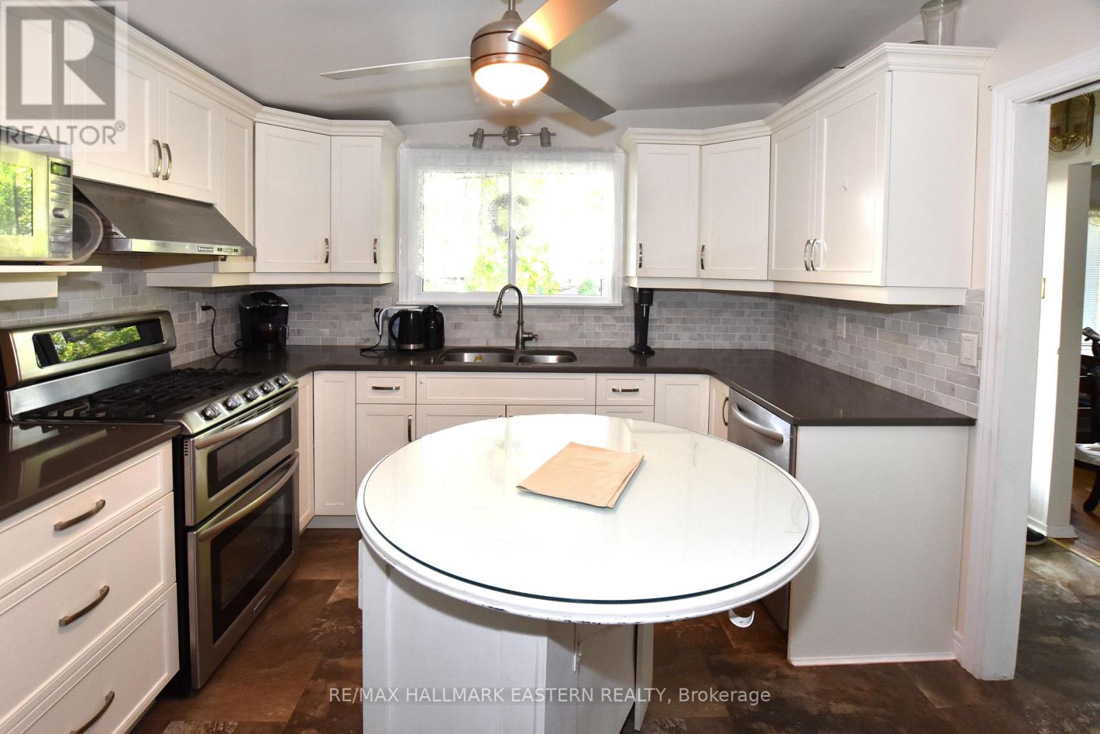 276 Greenlawn Avenue, Peterborough North (South), Ontario  K9H 5K8 - Photo 16 - X12303620