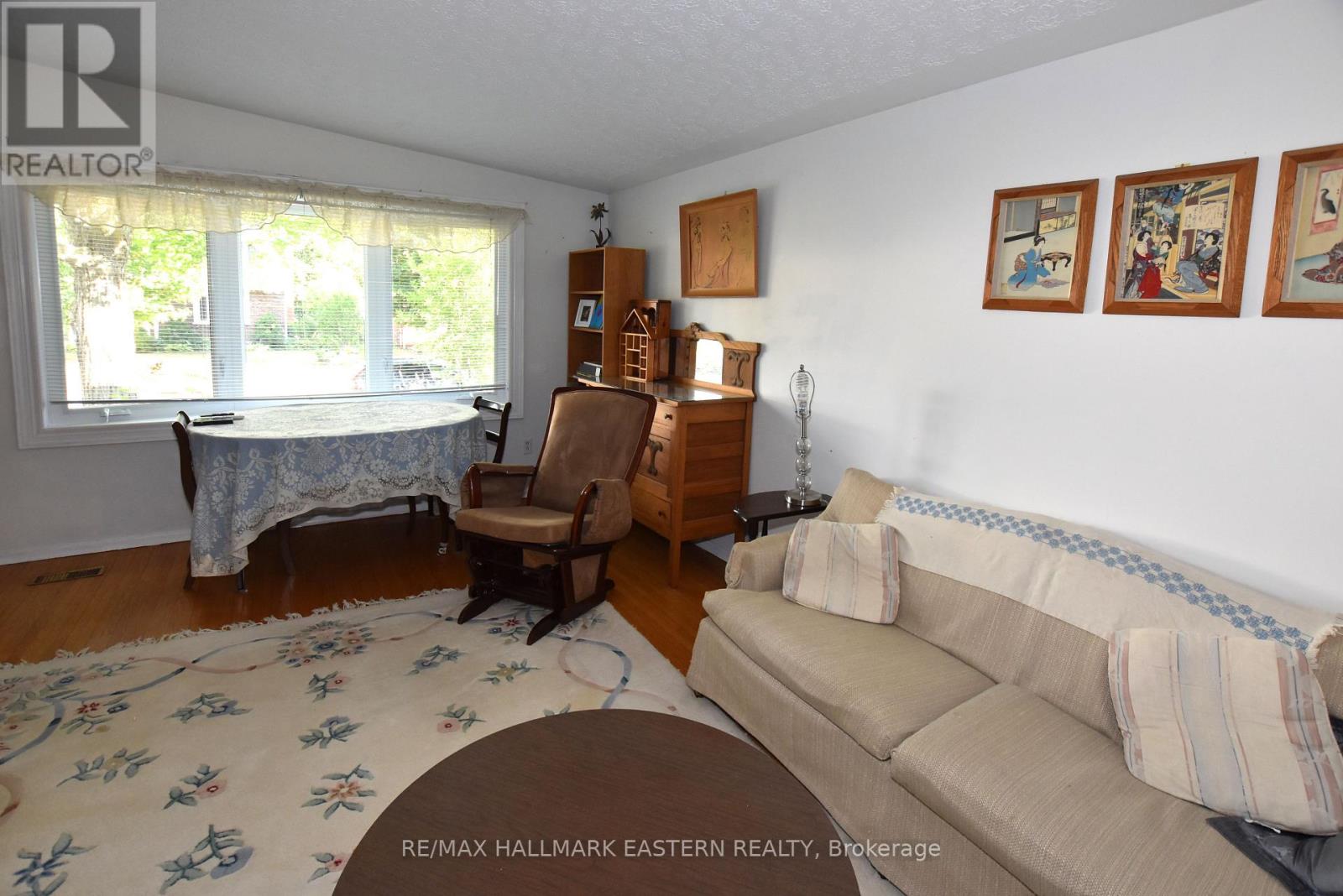 276 Greenlawn Avenue, Peterborough North (South), Ontario  K9H 5K8 - Photo 3 - X12303620