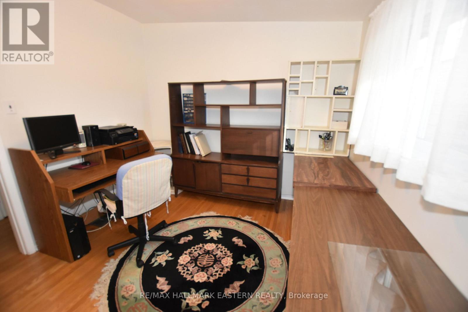 276 Greenlawn Avenue, Peterborough North (South), Ontario  K9H 5K8 - Photo 6 - X12303620