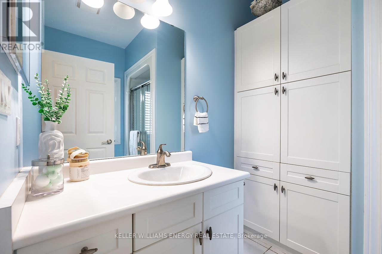 16 Kissingbridge Lane, Clarington (Newcastle), Ontario  L1B 0B2 - Photo 25 - E12304092