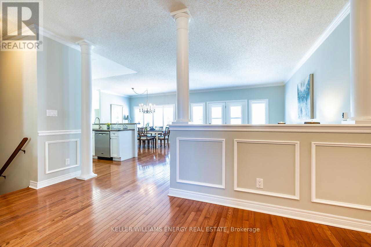 16 Kissingbridge Lane, Clarington (Newcastle), Ontario  L1B 0B2 - Photo 4 - E12304092