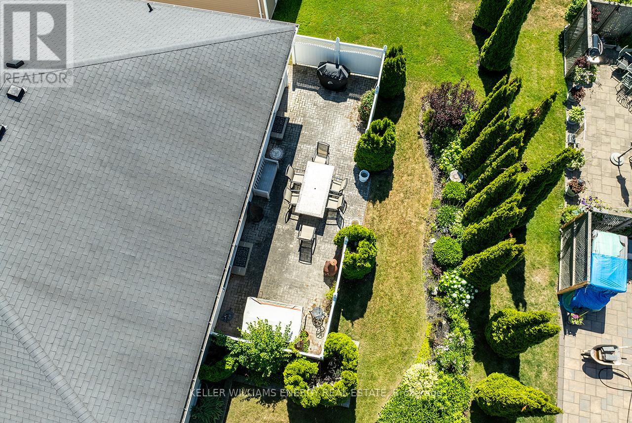 16 Kissingbridge Lane, Clarington (Newcastle), Ontario  L1B 0B2 - Photo 42 - E12304092