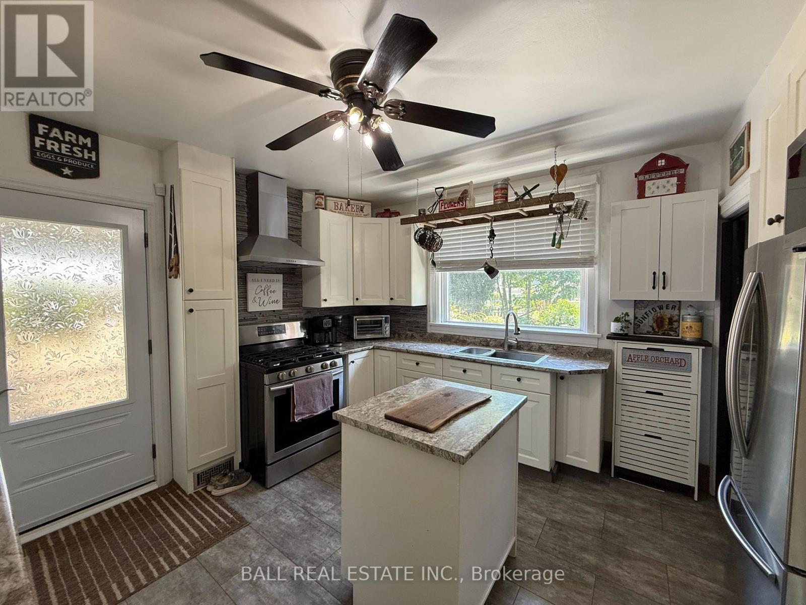251 King George Street, Peterborough South (West), Ontario  K9J 1R7 - Photo 16 - X12304206