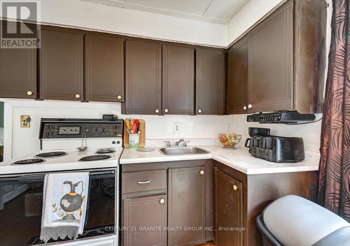 710 Rose Island Road, North Kawartha, Ontario  K0L 1P0 - Photo 12 - X12304245