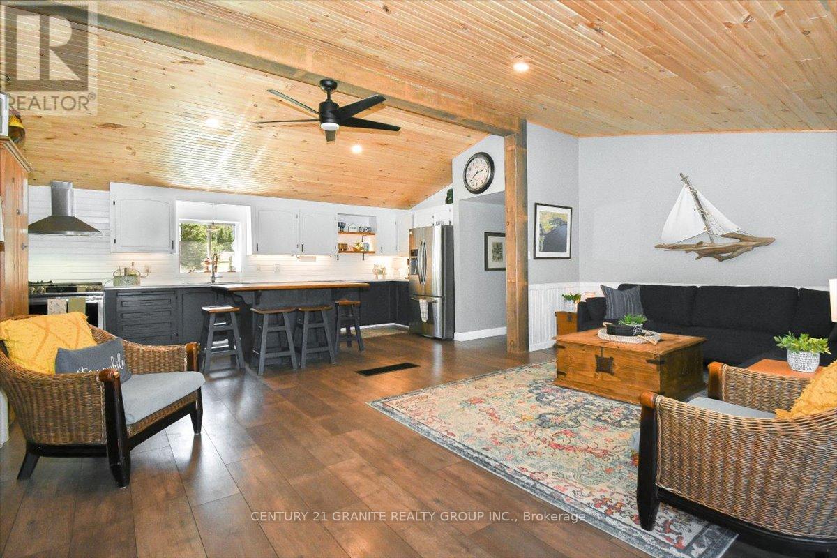 1522 Highway 127, Hastings Highlands (Mcclure Ward), Ontario  K0L 2K0 - Photo 11 - X12304263