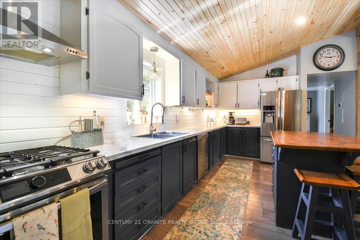 1522 Highway 127, Hastings Highlands (Mcclure Ward), Ontario  K0L 2K0 - Photo 12 - X12304263