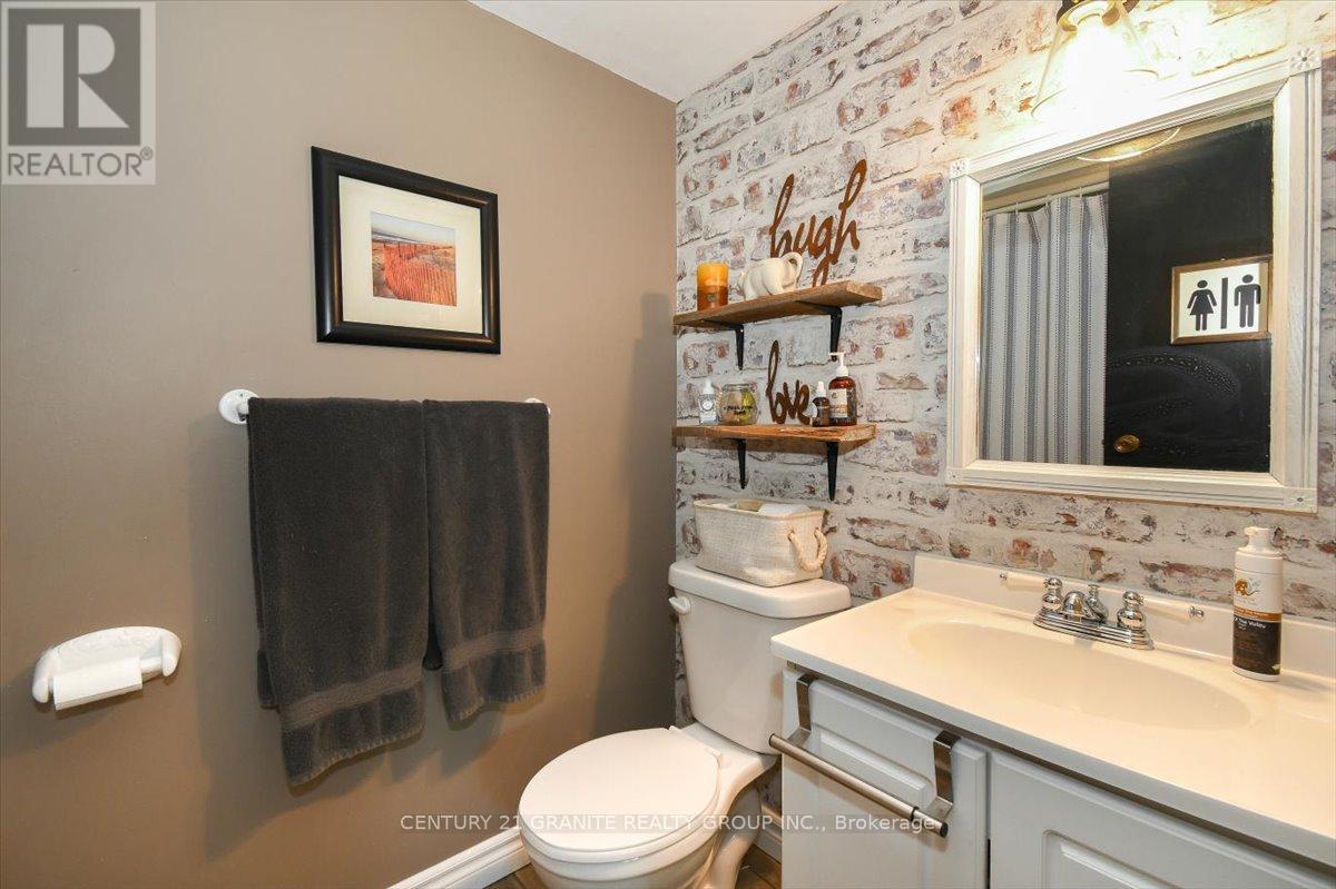1522 Highway 127, Hastings Highlands (Mcclure Ward), Ontario  K0L 2K0 - Photo 28 - X12304263