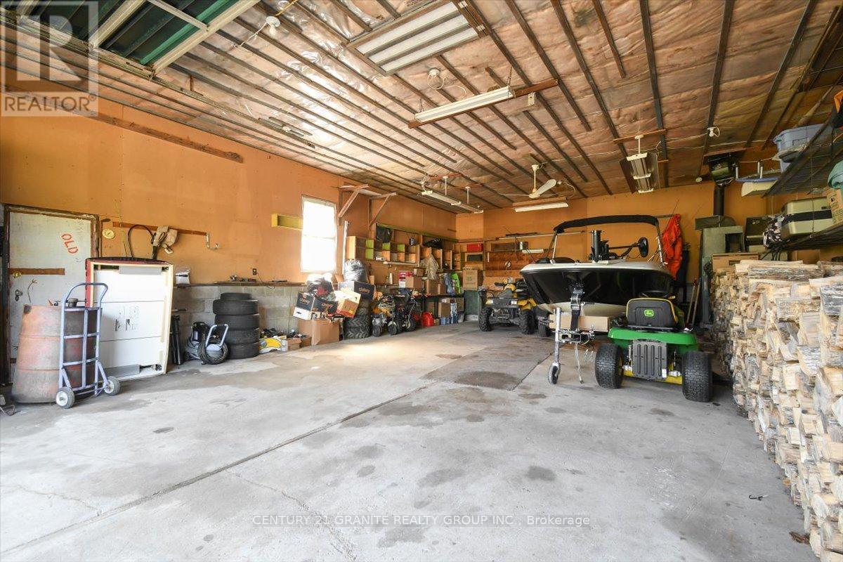 1522 Highway 127, Hastings Highlands (Mcclure Ward), Ontario  K0L 2K0 - Photo 33 - X12304263