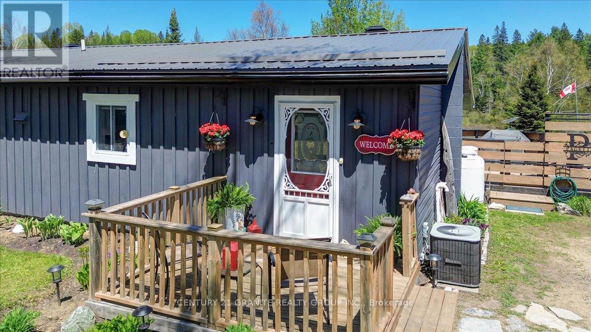 1522 Highway 127, Hastings Highlands (Mcclure Ward), Ontario  K0L 2K0 - Photo 5 - X12304263
