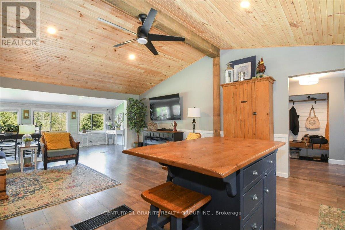 1522 Highway 127, Hastings Highlands (Mcclure Ward), Ontario  K0L 2K0 - Photo 9 - X12304263