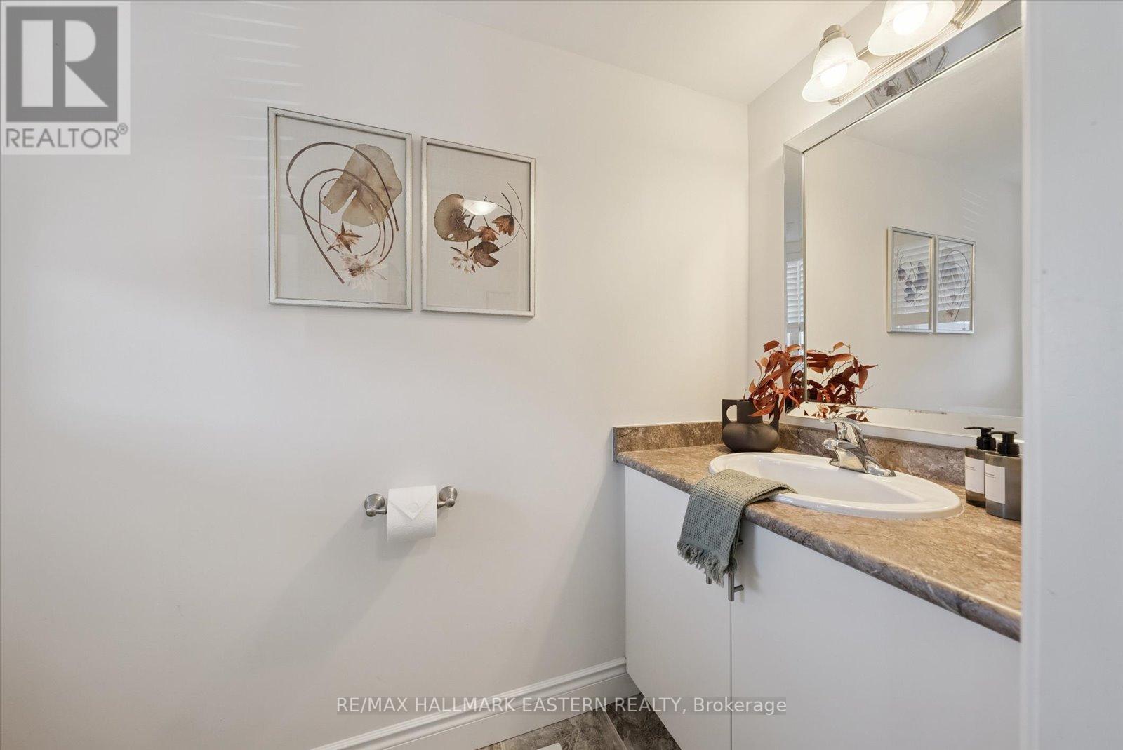 35 Summer Lane, Selwyn, Ontario  K9L 1K1 - Photo 18 - X12304373