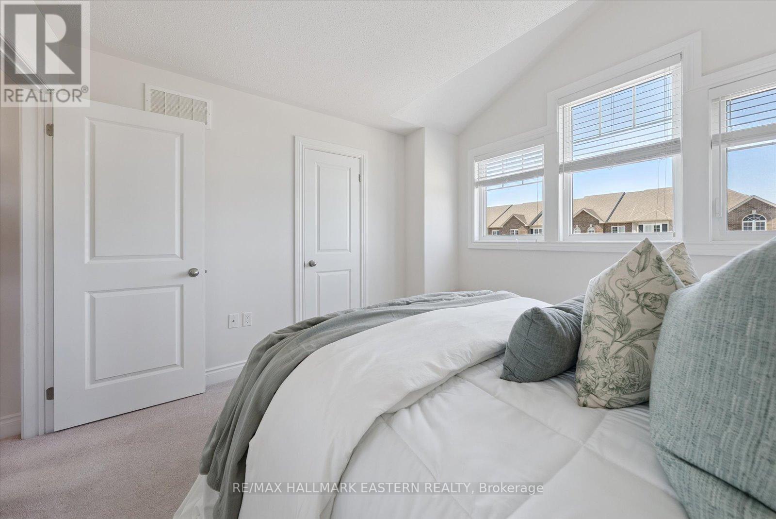 35 Summer Lane, Selwyn, Ontario  K9L 1K1 - Photo 27 - X12304373