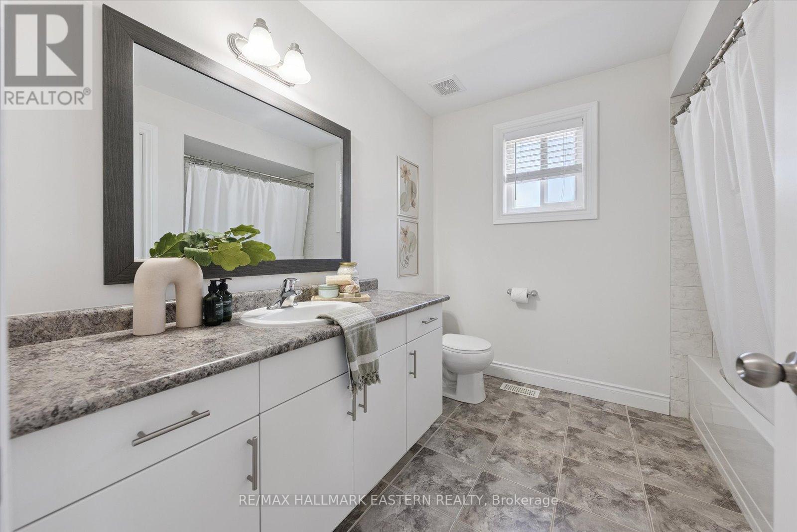 35 Summer Lane, Selwyn, Ontario  K9L 1K1 - Photo 29 - X12304373