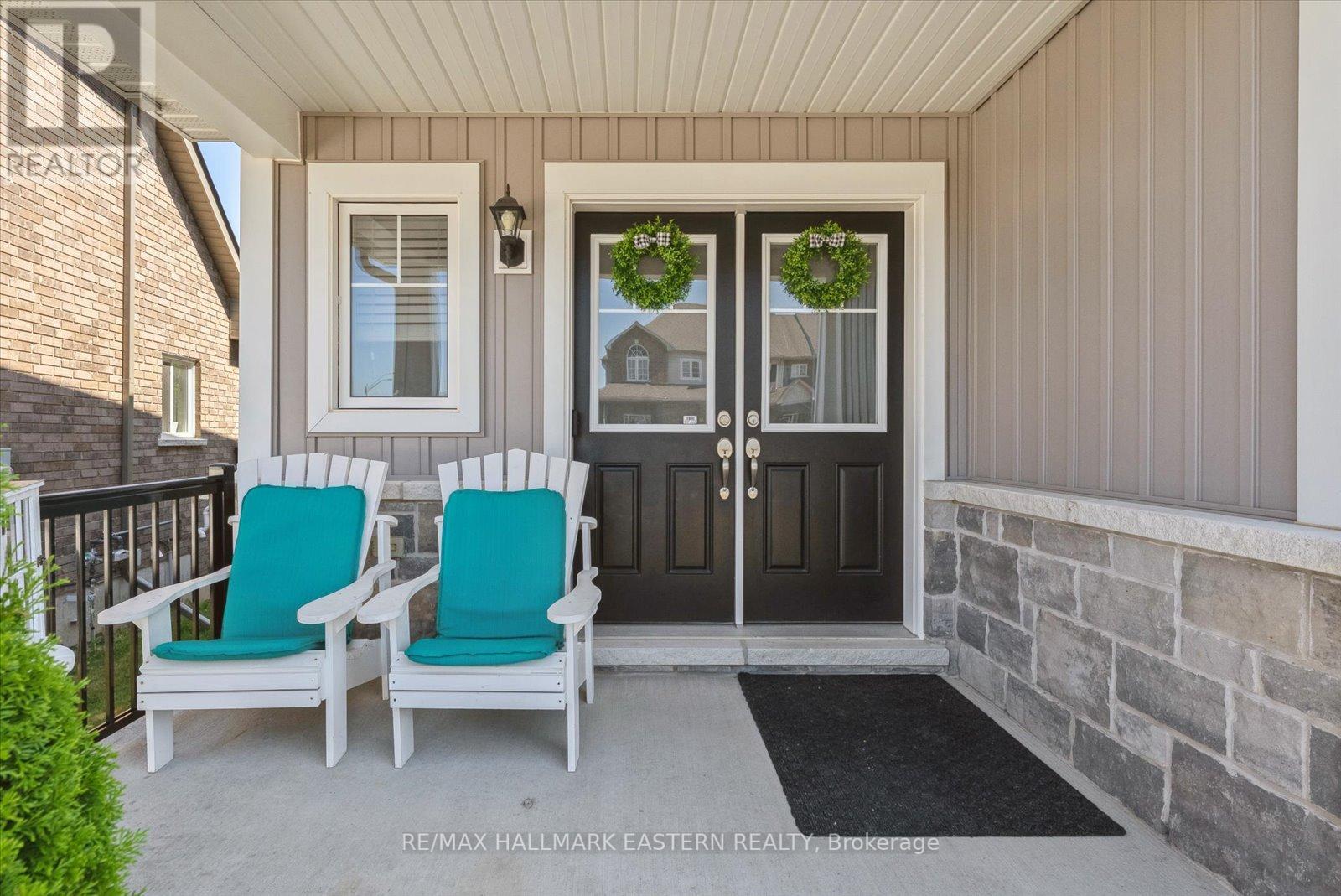 35 Summer Lane, Selwyn, Ontario  K9L 1K1 - Photo 4 - X12304373