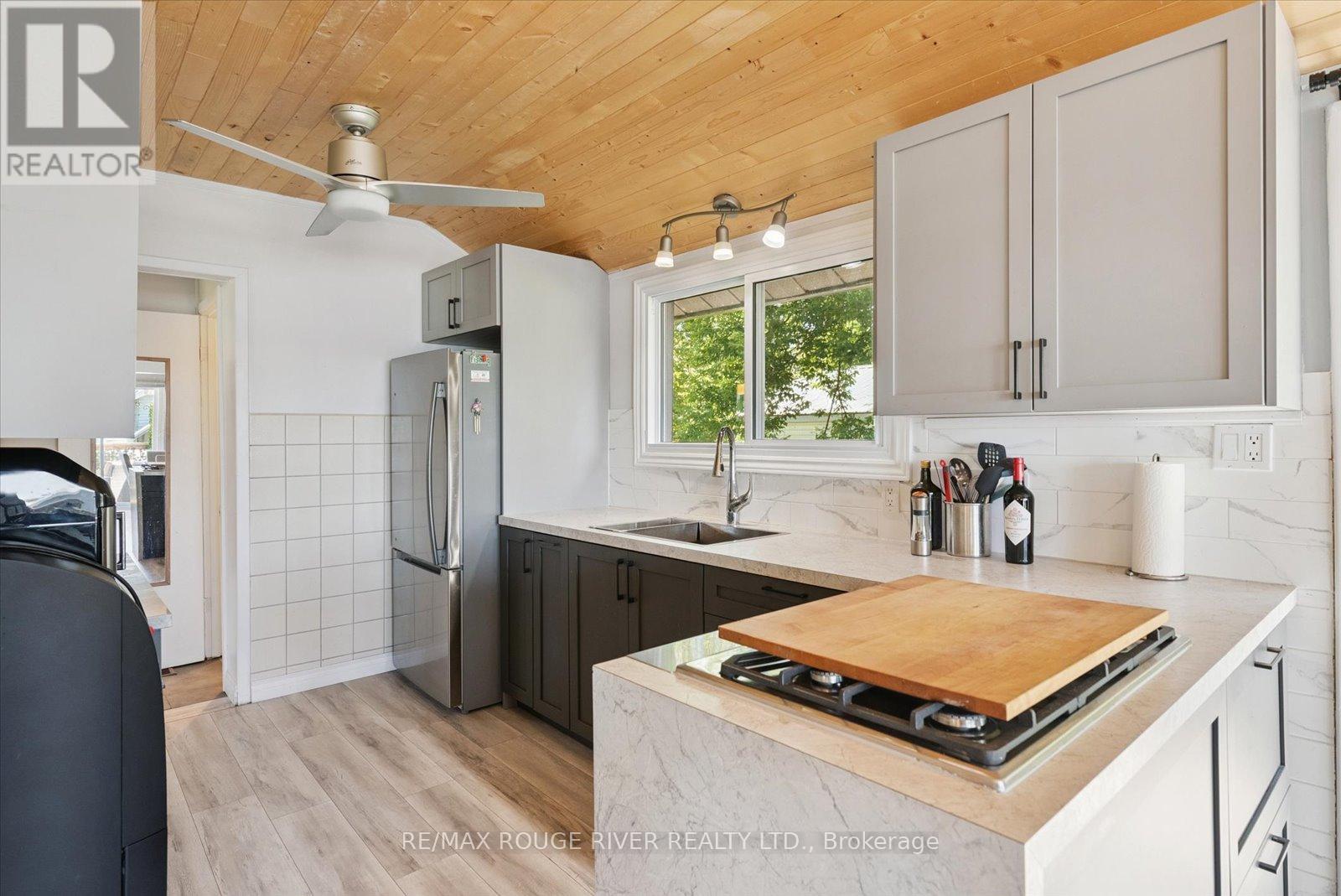 3 - 22 Lake Road, Trent Hills (Campbellford), Ontario  K0L 1L0 - Photo 8 - X12304374