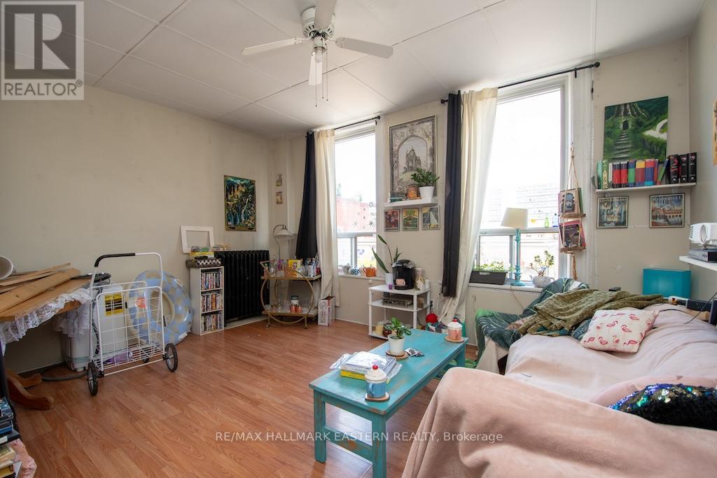 197 Hunter Street W, Peterborough Central (North), Ontario  K9H 2L1 - Photo 27 - X12304462