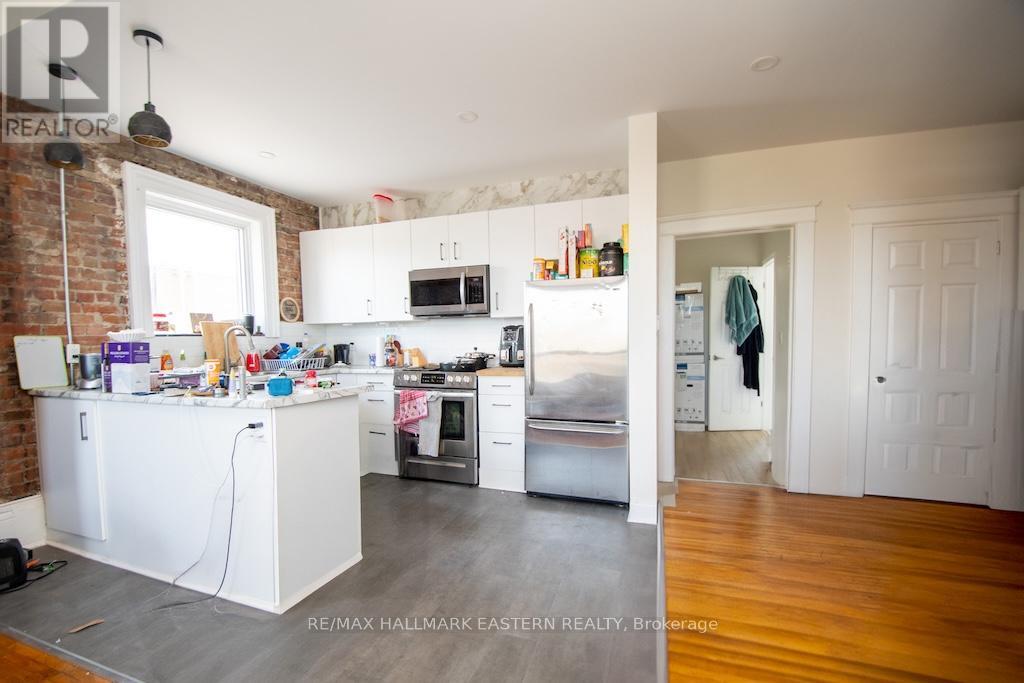 197 Hunter Street W, Peterborough Central (North), Ontario  K9H 2L1 - Photo 41 - X12304462