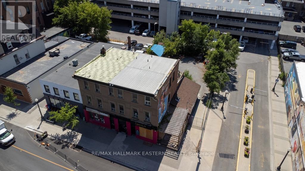 197 Hunter Street W, Peterborough Central (North), Ontario  K9H 2L1 - Photo 5 - X12304462