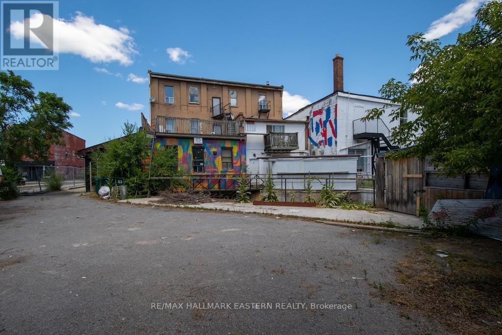 197 Hunter Street W, Peterborough Central (North), Ontario  K9H 2L1 - Photo 6 - X12304462